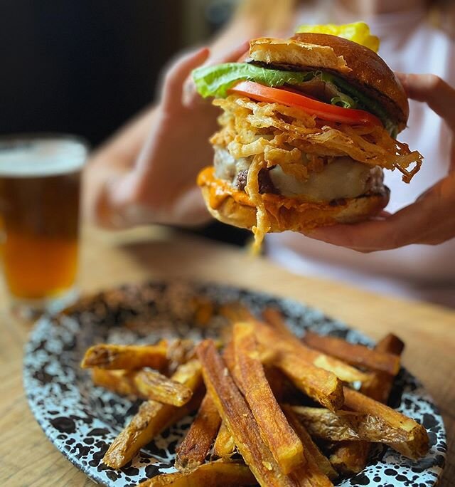 All hail the cajun spiced burger🙌🏼🤤🔥What&rsquo;s your fav F&amp;C burger?! Order online for pickup starting at 5!
&bull;
&bull;
&bull;
#jerseycity #jcheights #jerseycityheights #foodstagram #beerstogo #cocktailstogo 
#burgersofinstagram #burgerpo