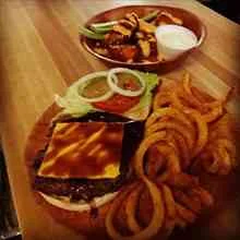 burgerwingsonbrookwood.jpg