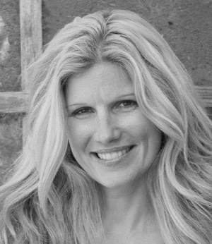 Carrie MacLeod 2.jpg