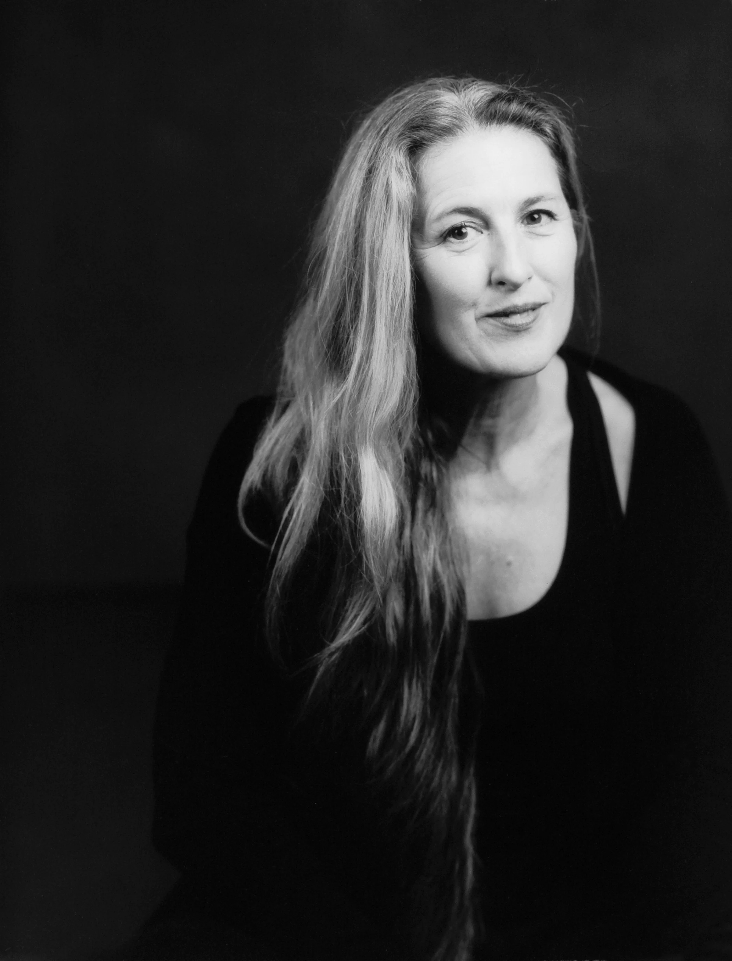 Margie Gillis_V.Tony_Hauser_withoutBorder.jpg