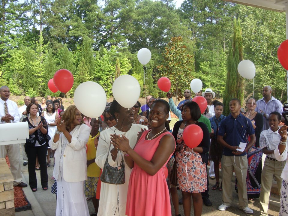 ribbon cutting 3.jpg