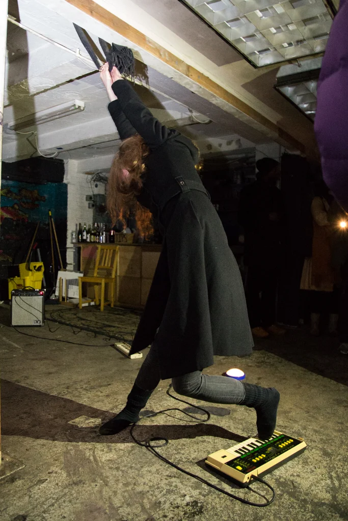 "Spidering into the Hole" photo by Vitor Teixera