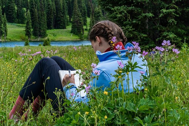 #backcountryyoga #breatheoutside #forceofnature #stretch #yellowstone2019 #yellowstone #backcountry #optoutside #breatheout #breatheinbreatheout #yoga #yogaoutside #gooutside #getoutside #hiking #backpacking #lifeoutside