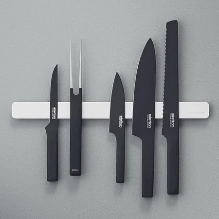 BLACK KNIVES.jpg