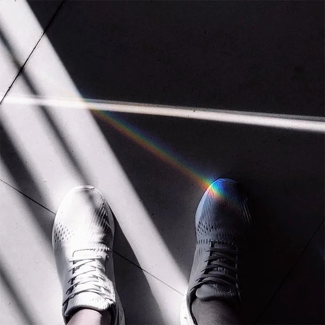 🌈.
.
.
.
.
.
#hkig #hkphotographer #hkphotography #sneakers #light #shadow #rainbow #adidas #adidashk #adidasnmd #adidaswingsandhorns