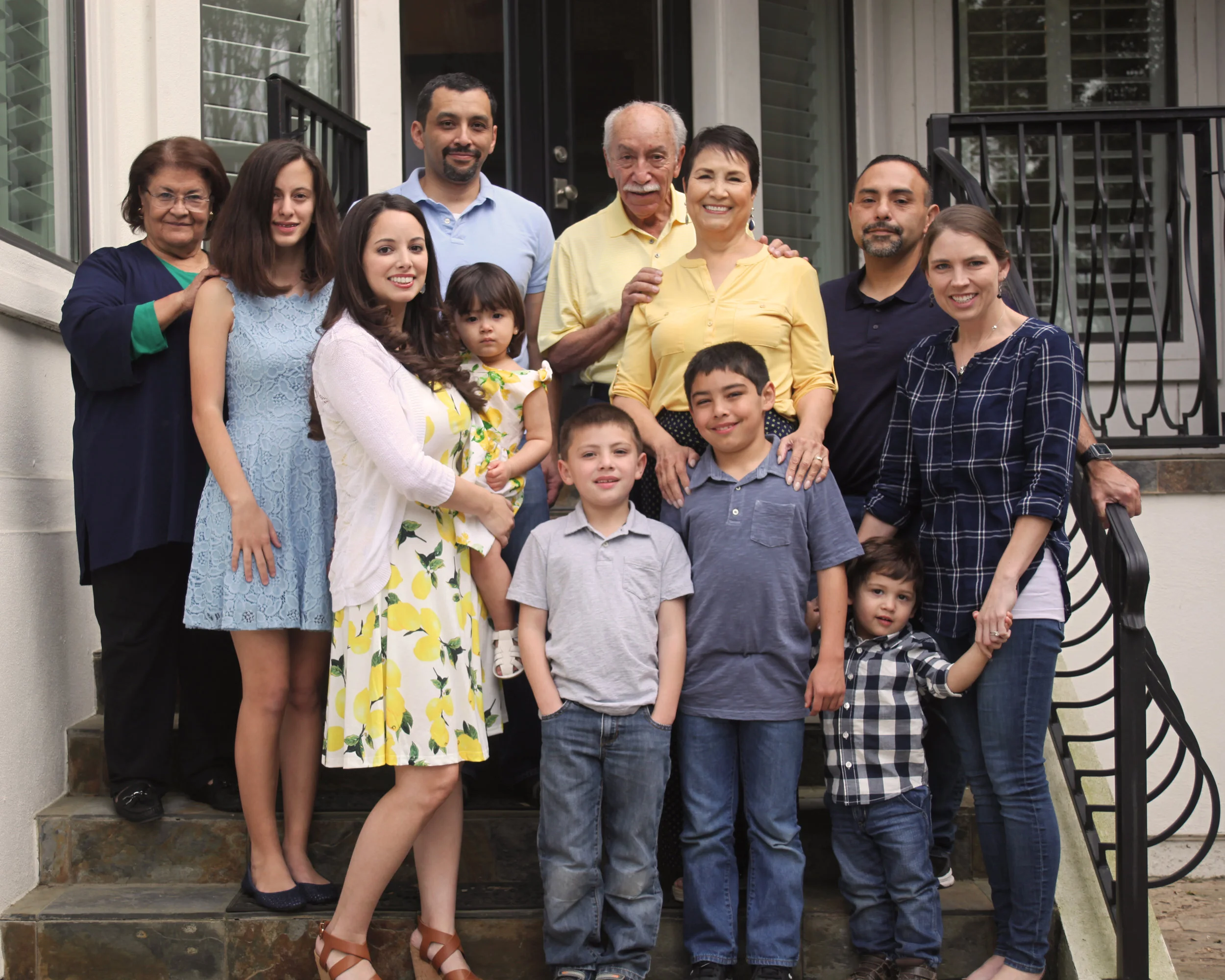 03-16-19_SamAndEyeLLC_Murrillo-Moreau-Family_IMG_0010.jpg