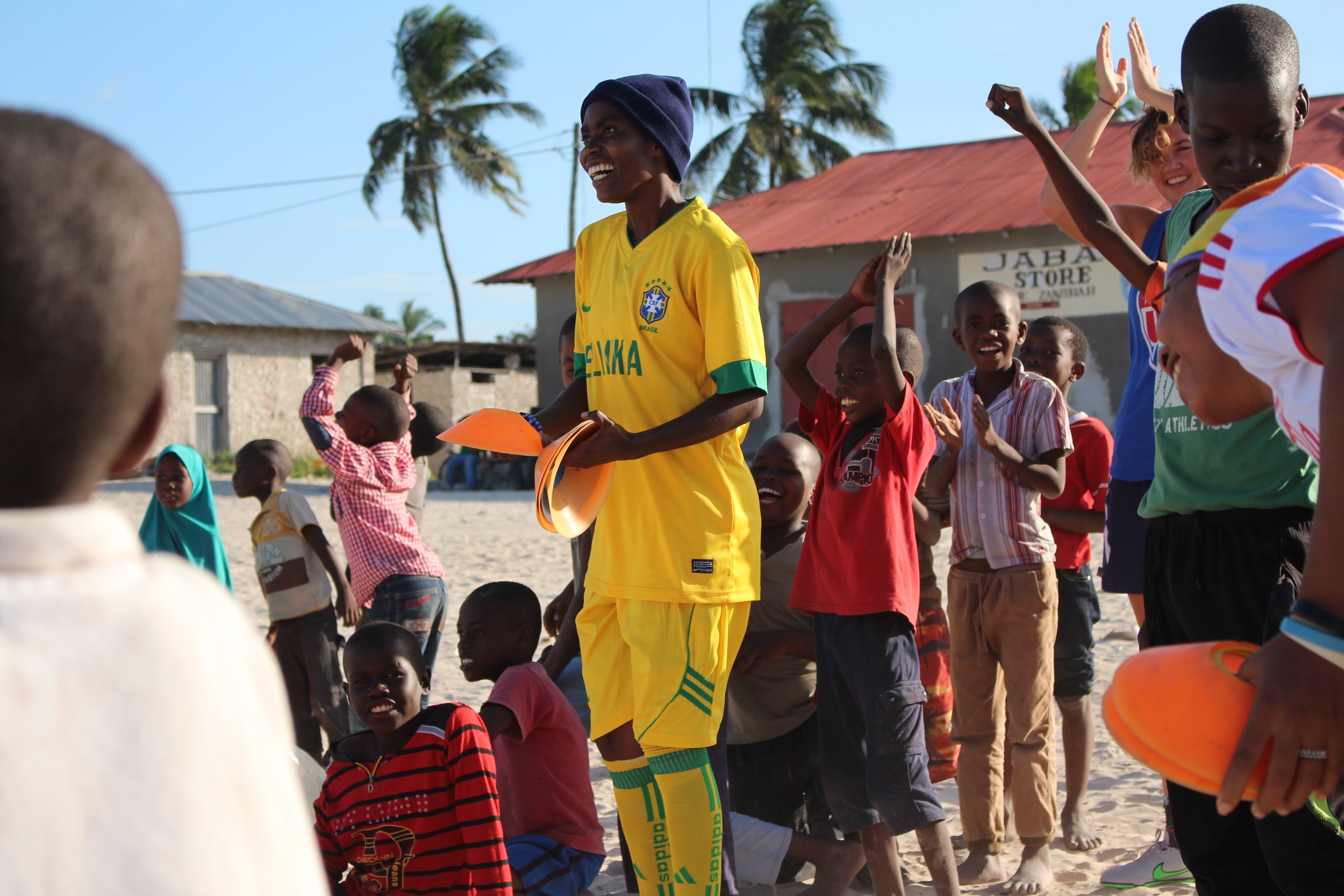 Warda organizing her team in Paje, July 2015