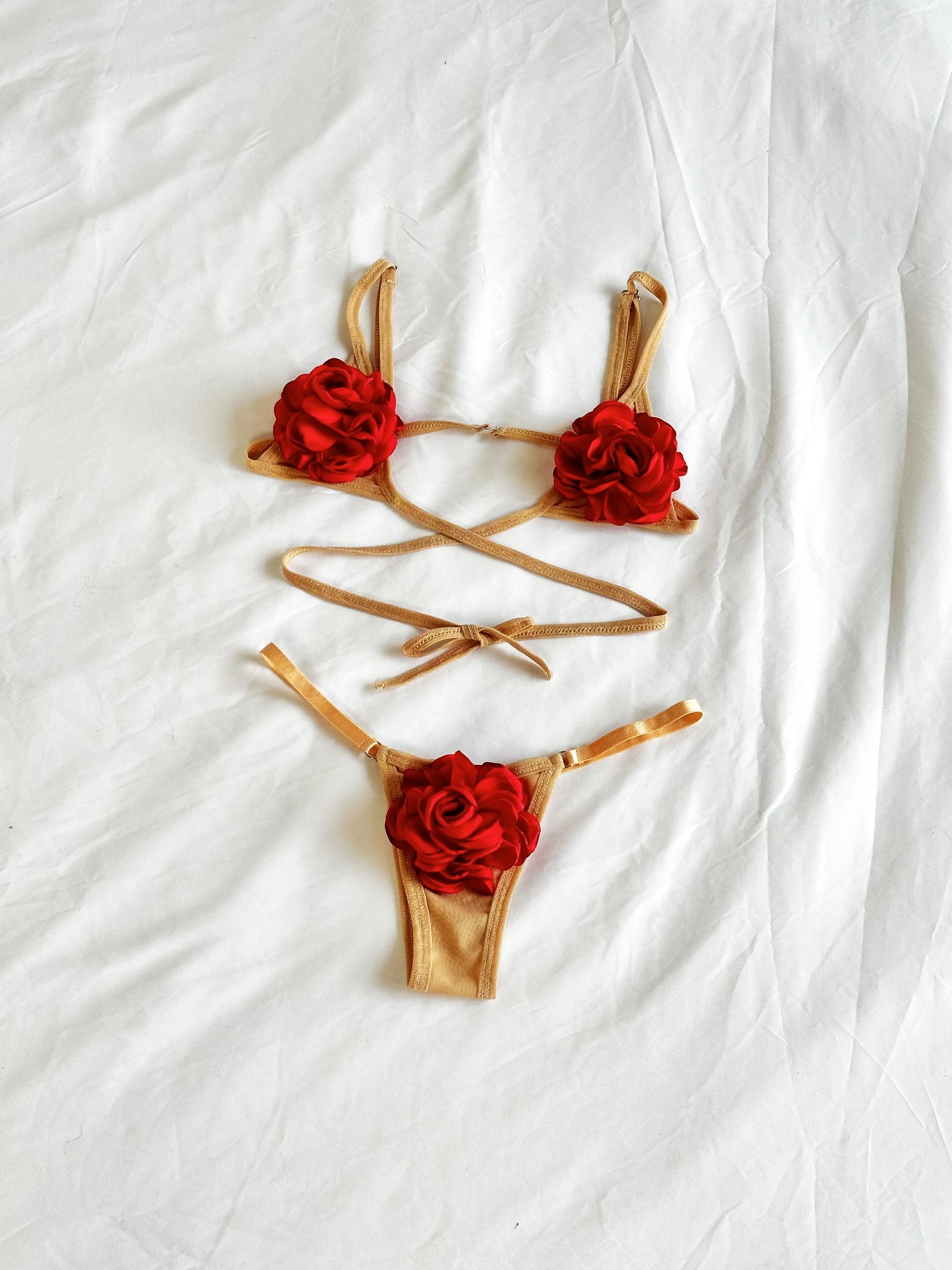 ST ITALIAN SUMMER_WHITE SHEET FLATS_9.jpeg