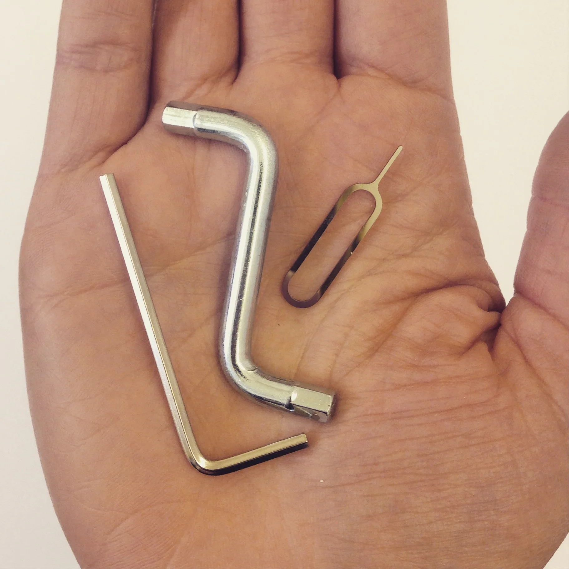 The sorts of random things I have on my desk