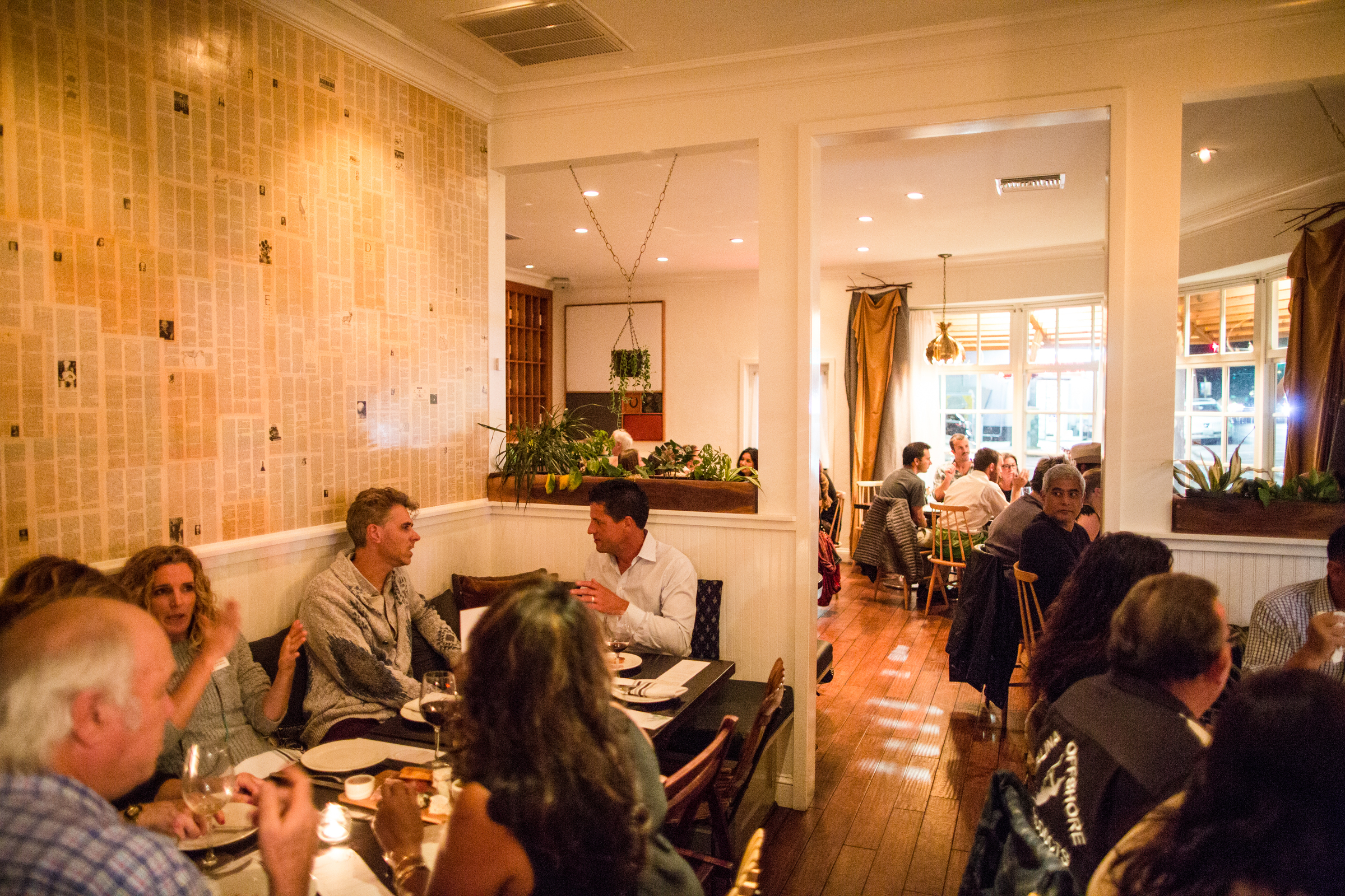 SMALL DINING ROOM SOUTH WALL | SEATS 16 Available for Large Party Bookings