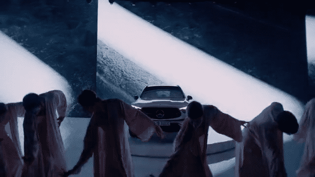 Mercedes-Benz World Premiere of the new GLC -low.gif