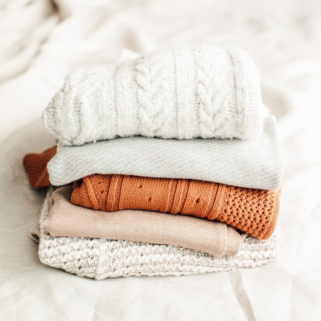 Spring is a close second, but fall is a very cozy favorite. One of my favorite fall traditions is to watch You&rsquo;ve Got Mail when the weather starts to turn cool and crisp. I pop on a sweater, make a hot cup of whatever fits my mood, and let the 