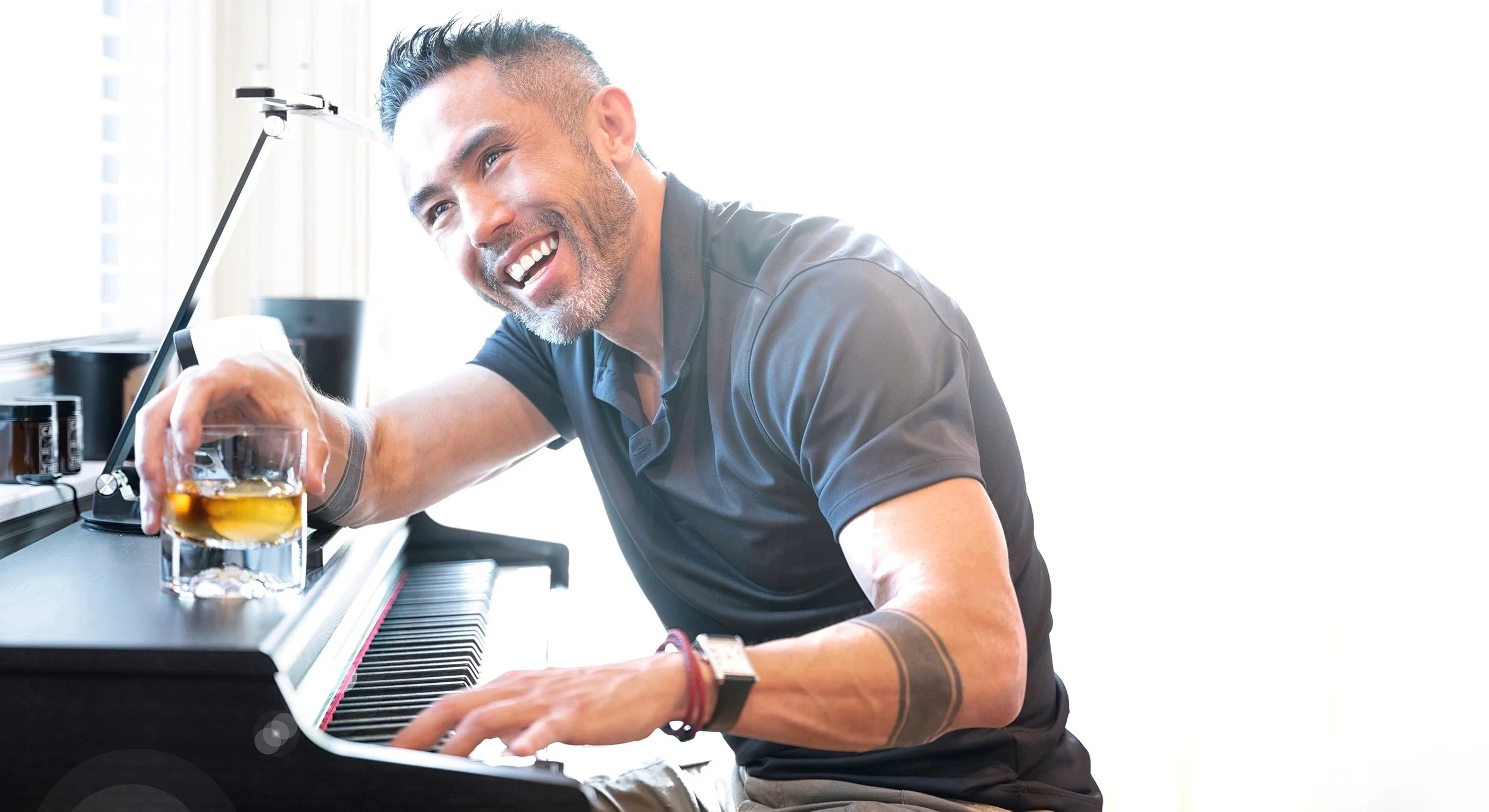 2022-04 - Tiger Piano Portrait - L1010262a.jpg