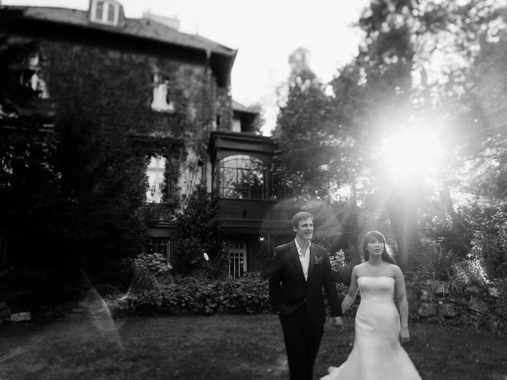 Greg+Anna_7799_bw (1).jpg