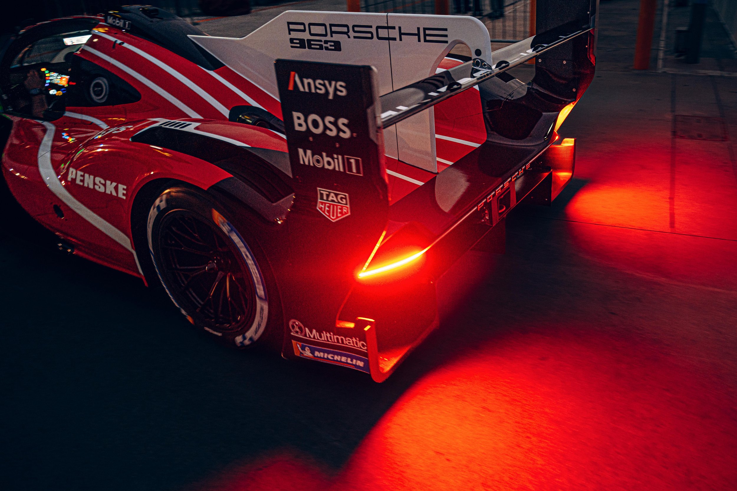 Porsche-Penske-R&T-2-WillCrooks.jpg