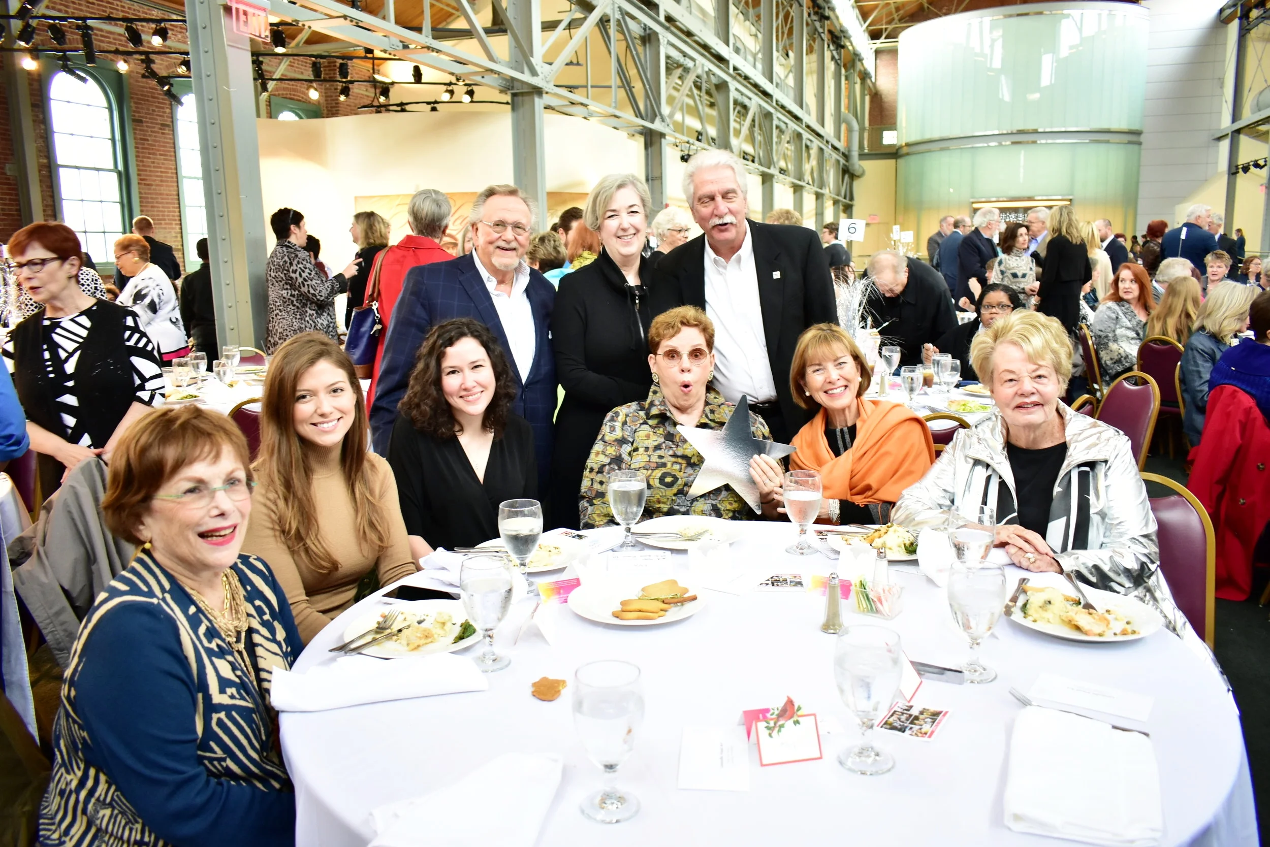 Today LVA celebrated individuals that have made a significant impact in our visual art community, including Elmer Lucille Allen, Porter Watkins, Wilma Bethel, and Vinhay Keo. Mayor Greg Fischer introduced the luncheon, which was hosted by Gill Holland at the Kentucky Center for African American Heritage. We look forward to seeing you at the second ceremony, coming in 2019!