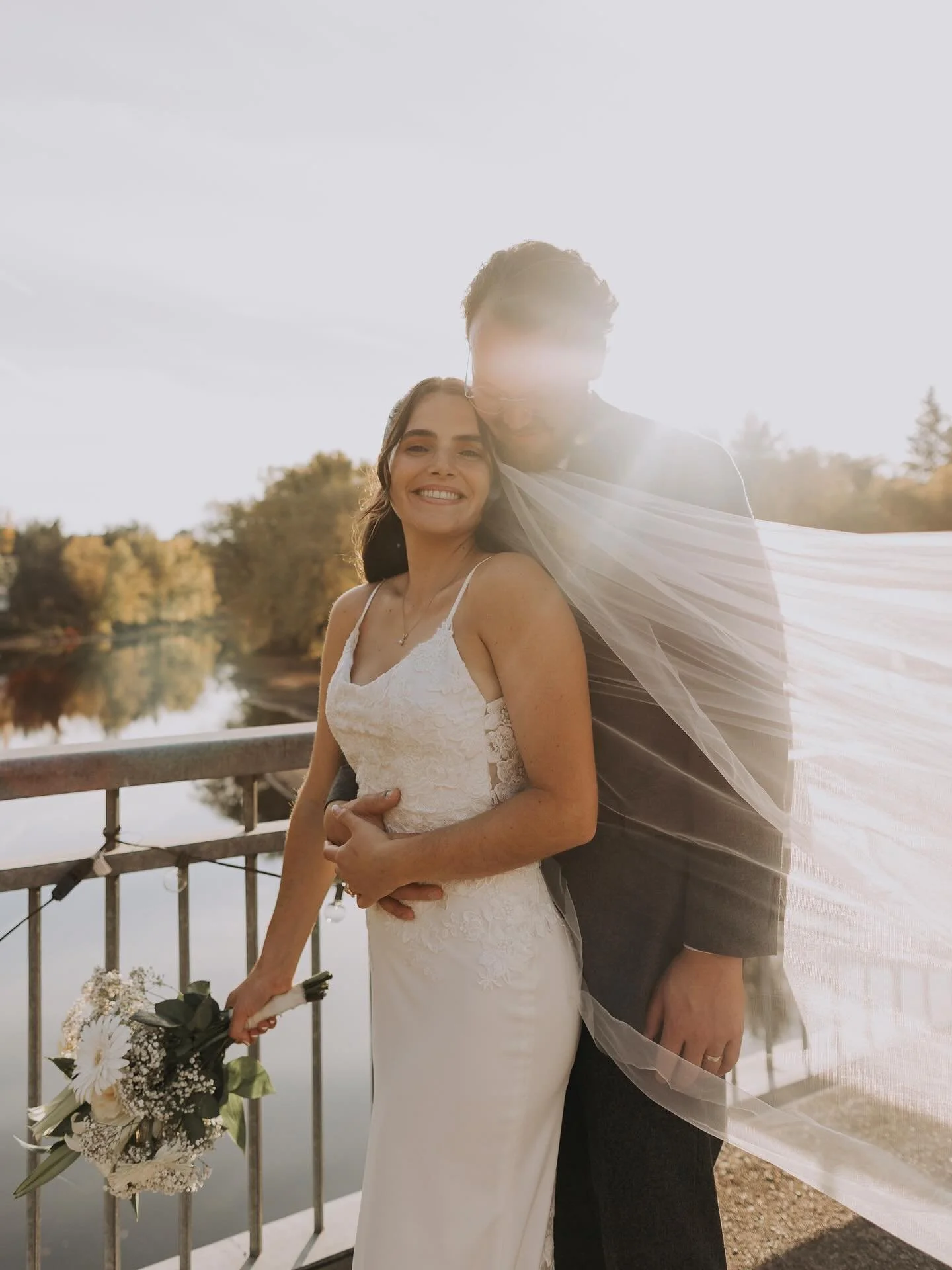 G + L⭐️⭐️
Venue: @lepontcouvert 

.
.
.
.
.
.
#montrealwedding #montrealphotographer #quebecwedding #engagementshoot #montrealweddingphotographer #loveislove #weddingphotography #weddingphoto #makemoments #vscocam #wedding #canon #weddingseason #wedd