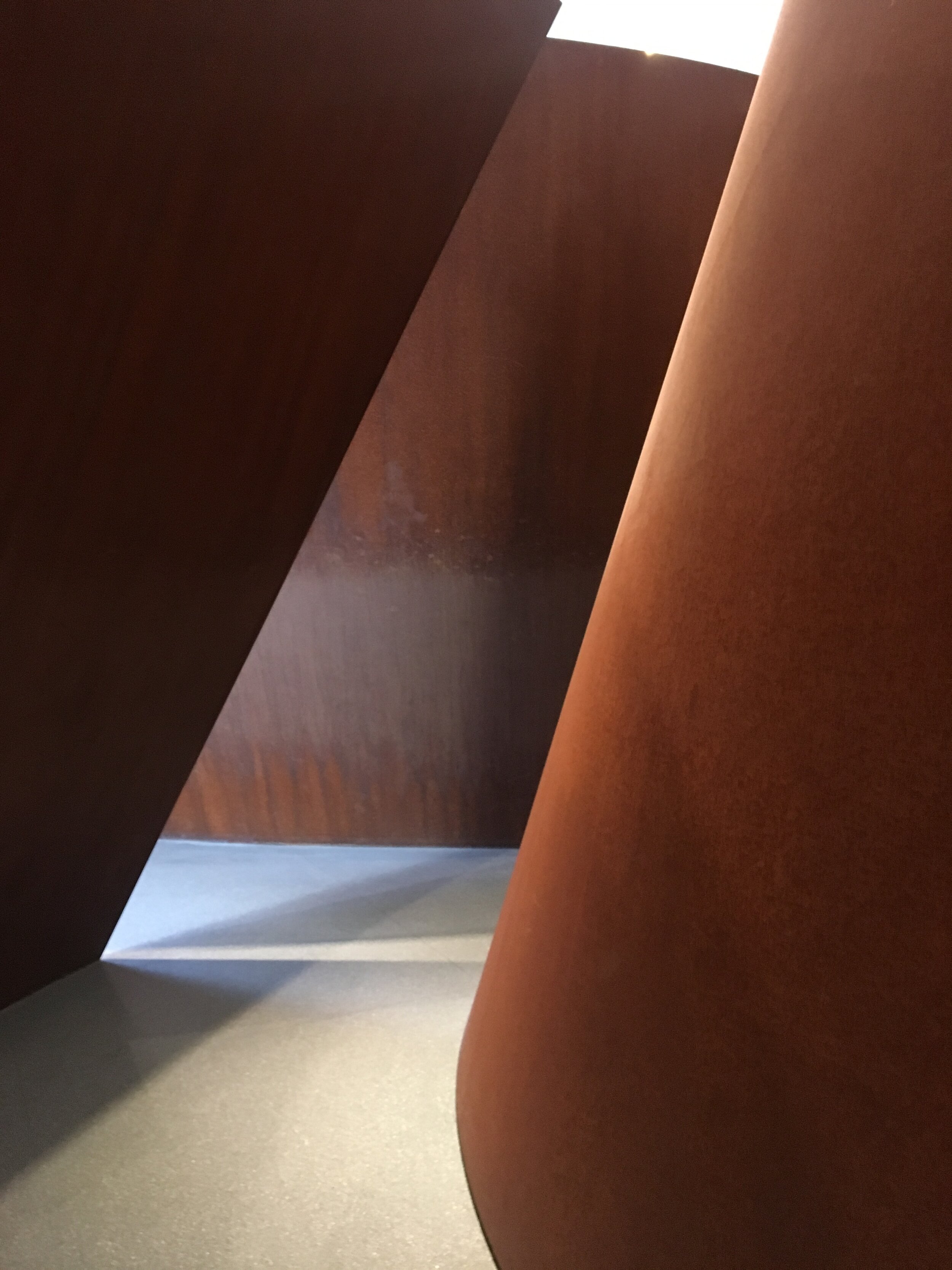 Sequence by Richard Serra in SFMOMA, Image courtesy of Bradley Tomy
