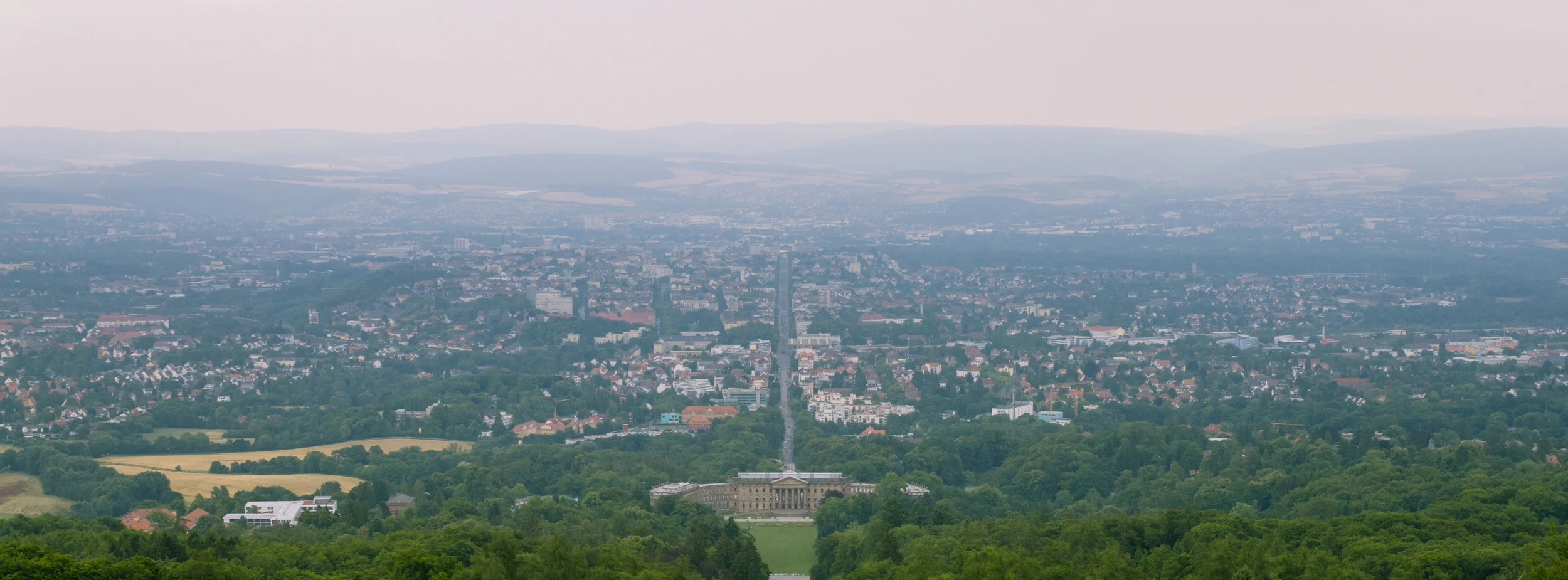 Die Großstadt Kassel vom Herkules betrachtet