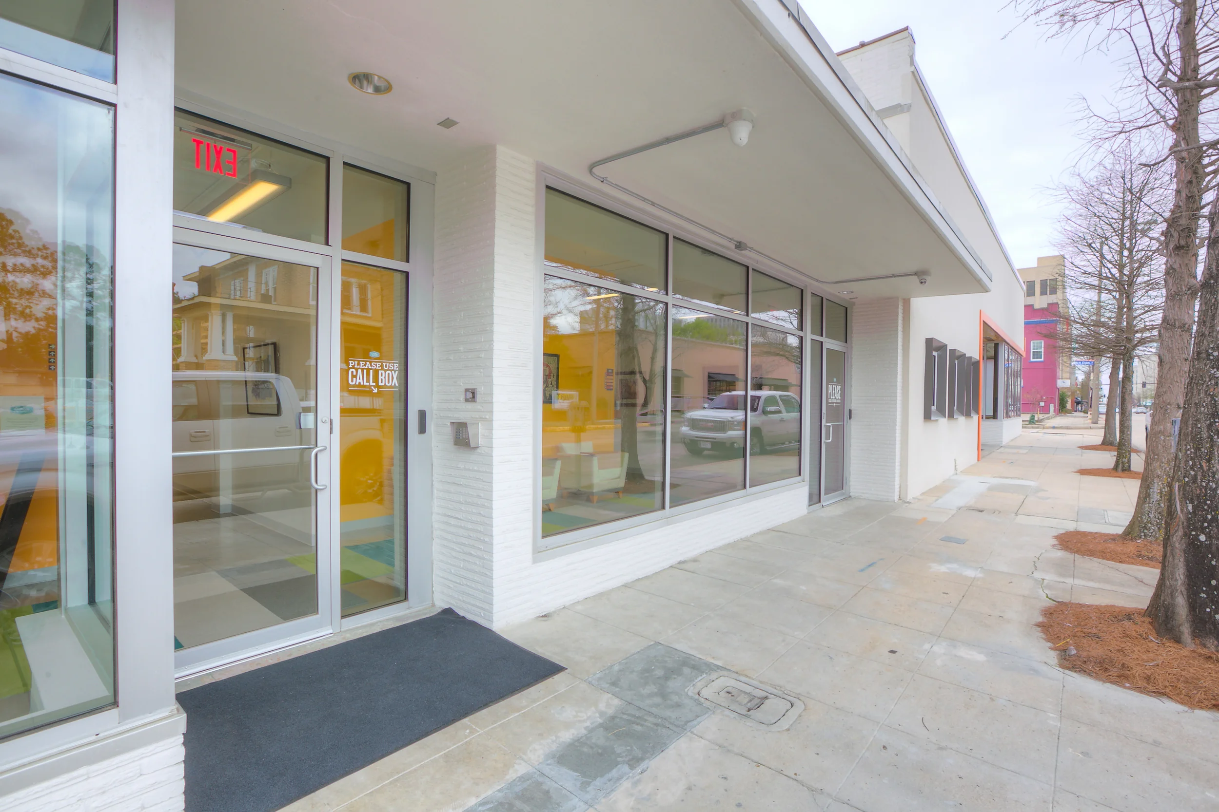 Creative Bloc Entrance