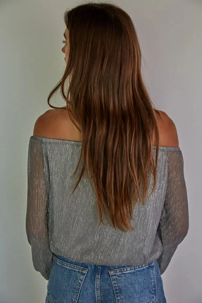 fall-off-shoulder-blouse.jpg