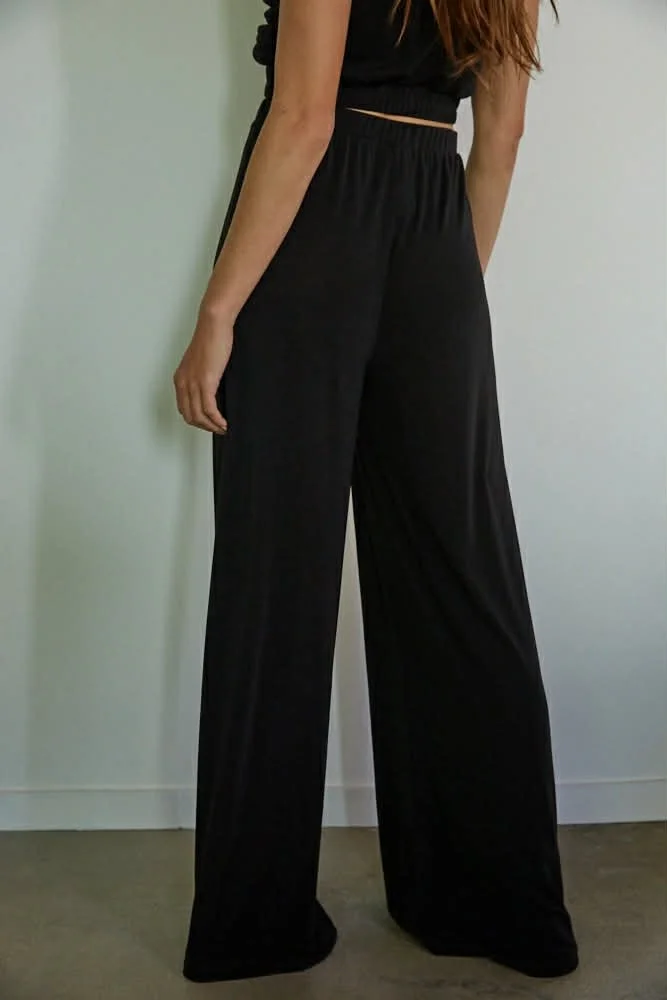 wide-leg-pants.jpg