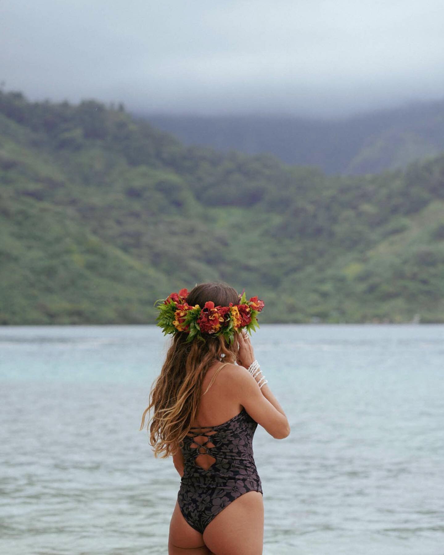 Magical Mo&rsquo;orea ✨

We hired a car in Tahiti and took the car ferry over to the nearby island of Mo&rsquo;orea. Having the freedom to explore the island allowed us to find some of our new favourite places and enjoy the local eateries. This islan