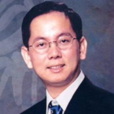 Tuan H. Nguyen, D.D.S. | Vice Chair of Public Relations Dr. Tuan received his BS in Bio-Chemistry from UC Davis and his Doctor of Dental Surgery from UCLA. He is also a former student of Saigon Medical University. Dr. Tuan runs his own practice (TM North Valley Dental Care) with over 13 years of experience in the field of dentistry, including family, aesthetic and implant dentistry. He is a member of California Dental Association (CDA) and American Dental Association (ADA). He is also a fellow of the International Congress of Oral Implantologists (ICOI) and a Diplomat of American Dental Implant Association. Dr. Tuan writes about dentistry on Song Manh Magazine and Viet Tribune Weekly Newspaper. He is also well known in the Vietnamese-American community for his generosity, both with his time and financial contribution to help nonprofit organizations in the Bay Area. His dedication and love for his high school sweetheart of 35 years who lost her vision shortly after they fell in love have inspired many Vietnamese people, both young and old. They have been happily married for 28 years, and have two children.