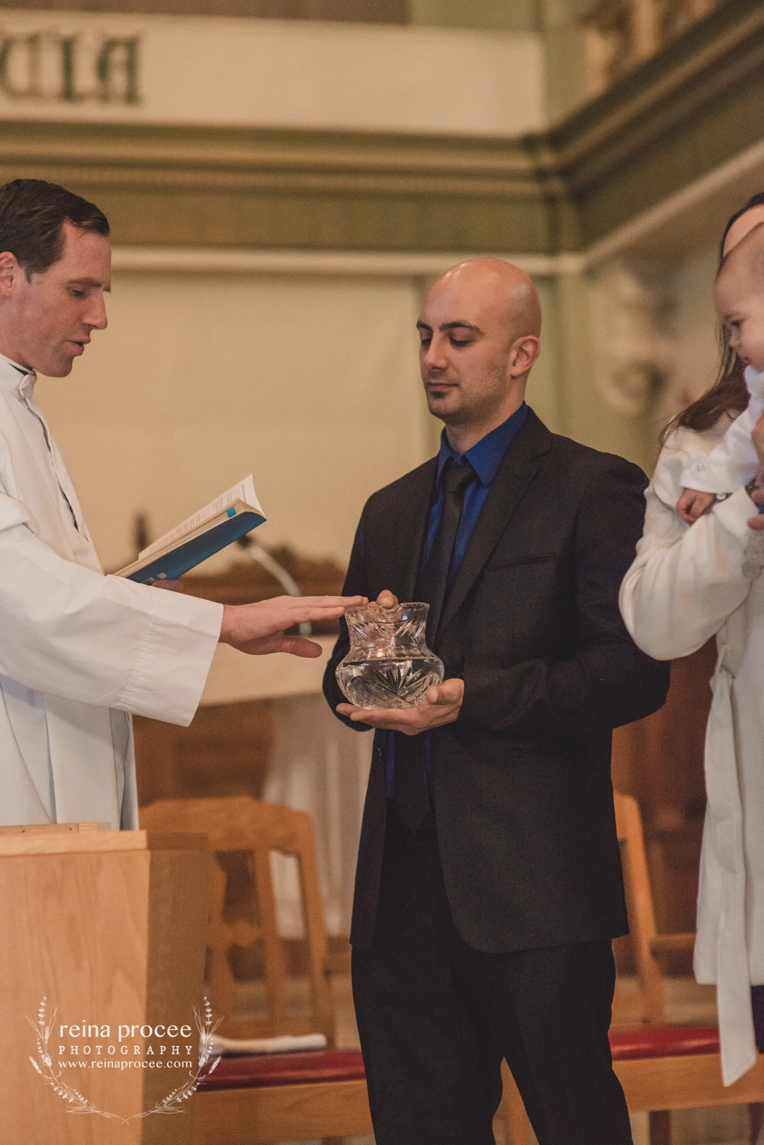040-baptism-photographer-montreal-family-best-photos-portraits.jpg