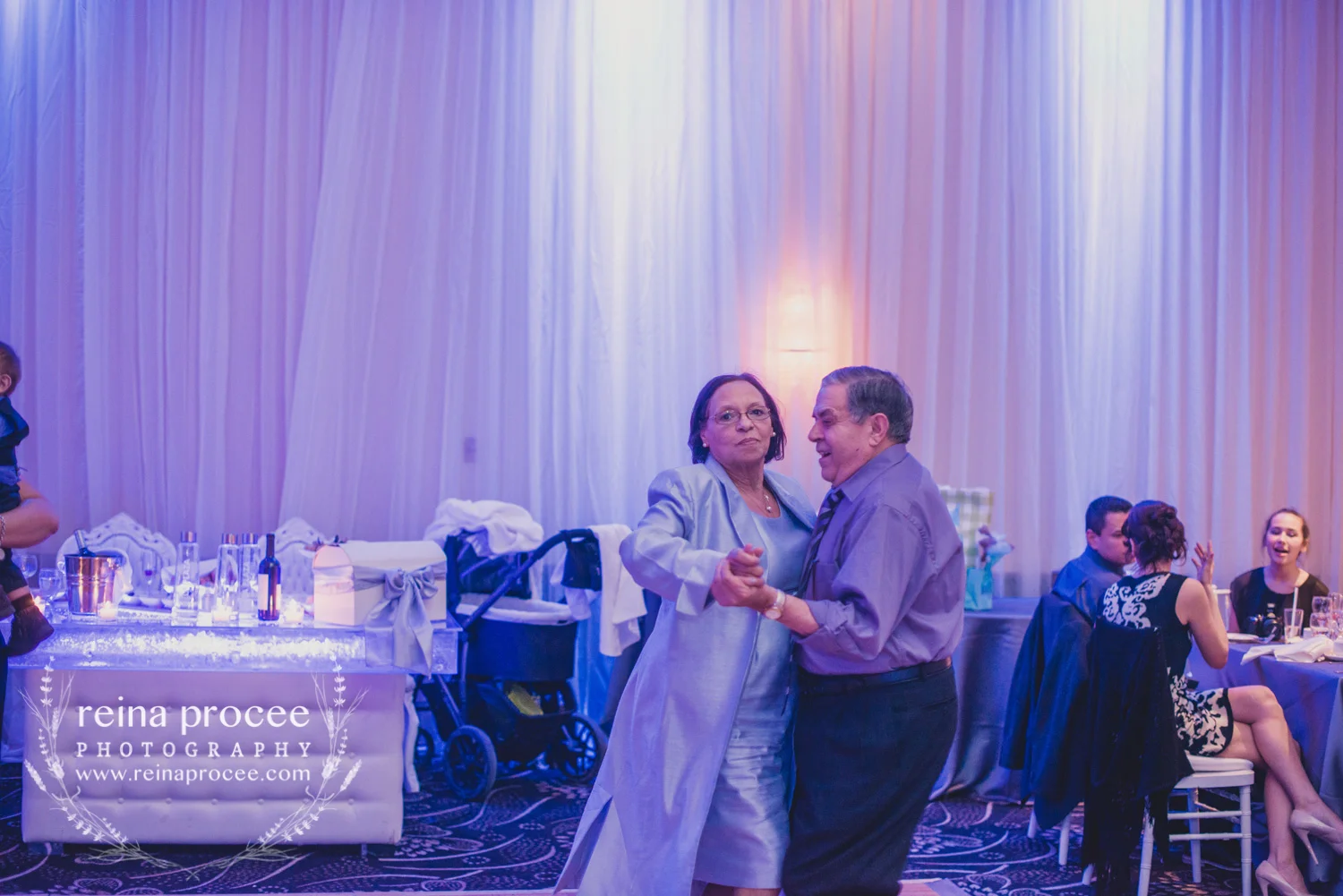 065-baptism-photographer-montreal-family-best-photos-portraits.jpg