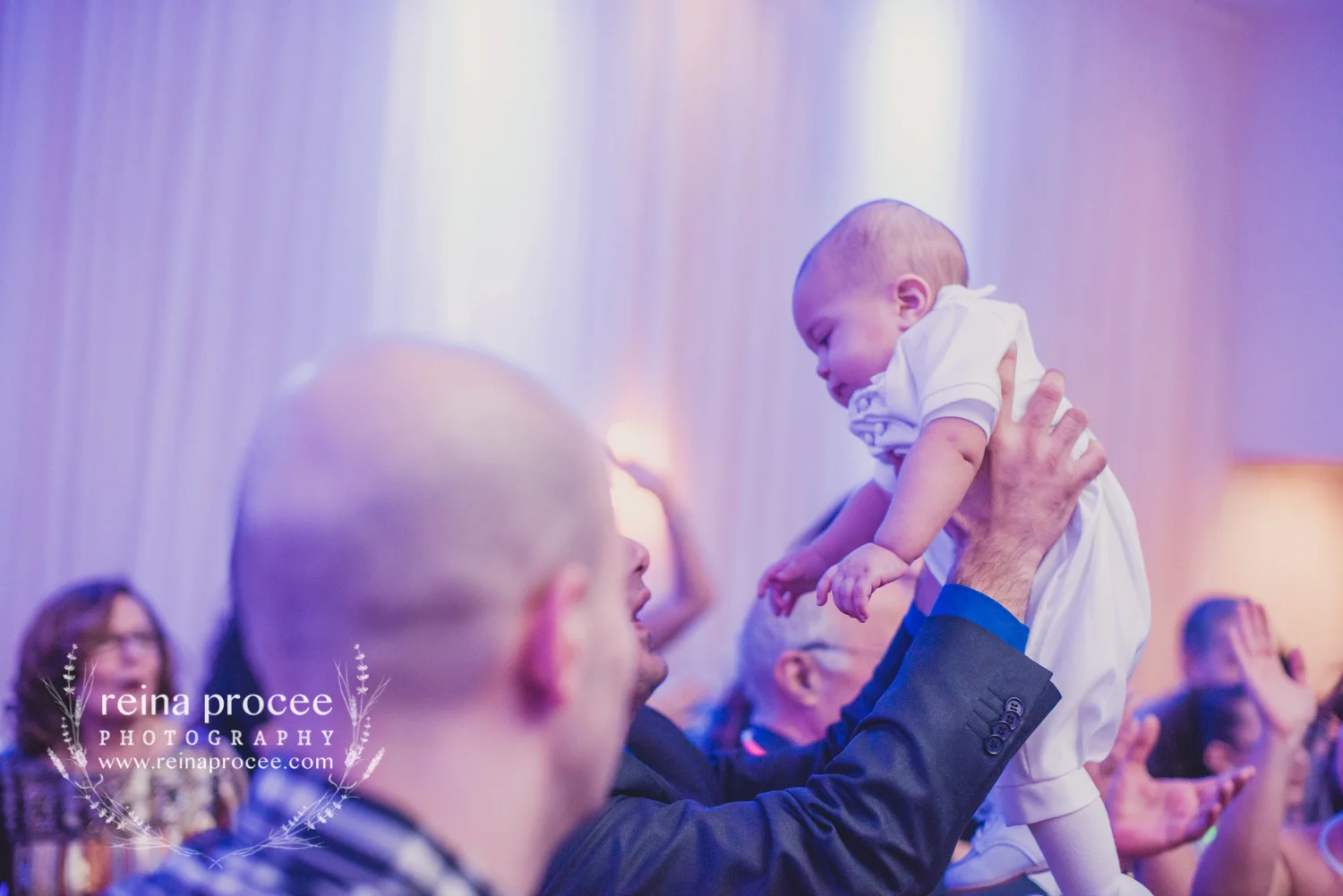 074-baptism-photographer-montreal-family-best-photos-portraits.jpg