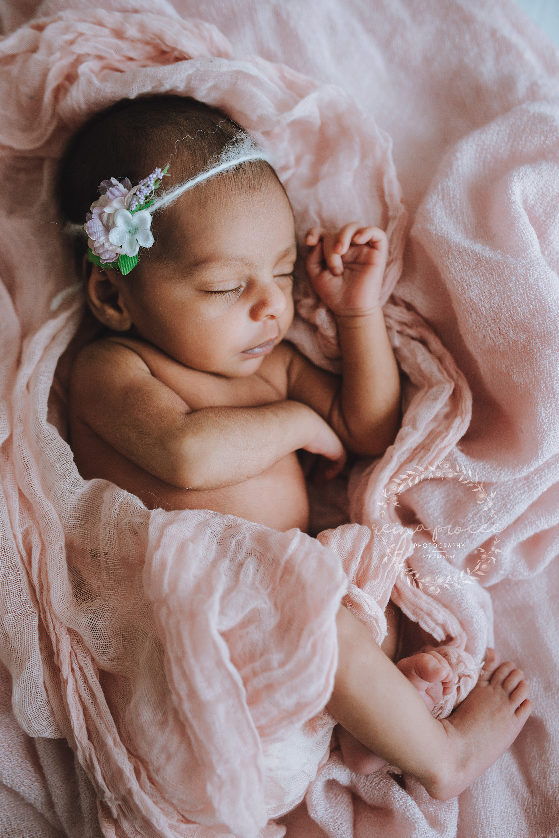 Newborn-Photo-Session-Montreal-16.jpg