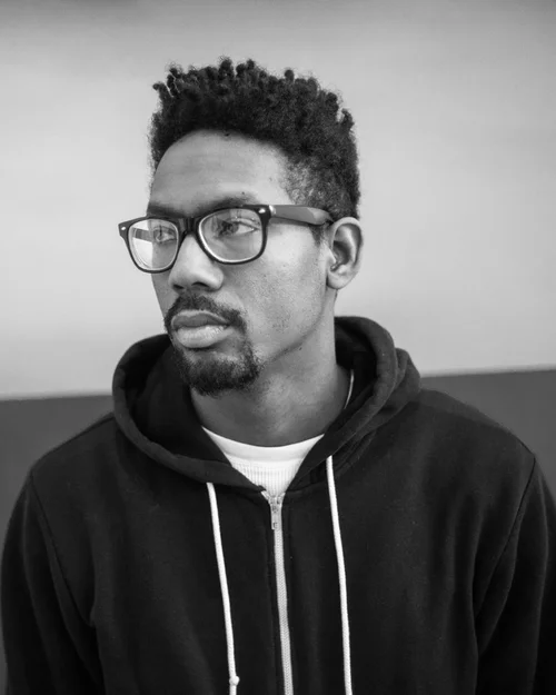 Damon Davis headshot.jpg