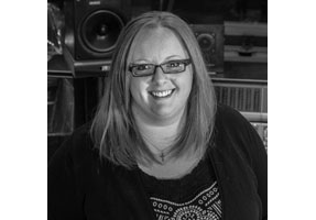 Sarah Hamilton Music Studio Manager sarah@chicagorecording.com