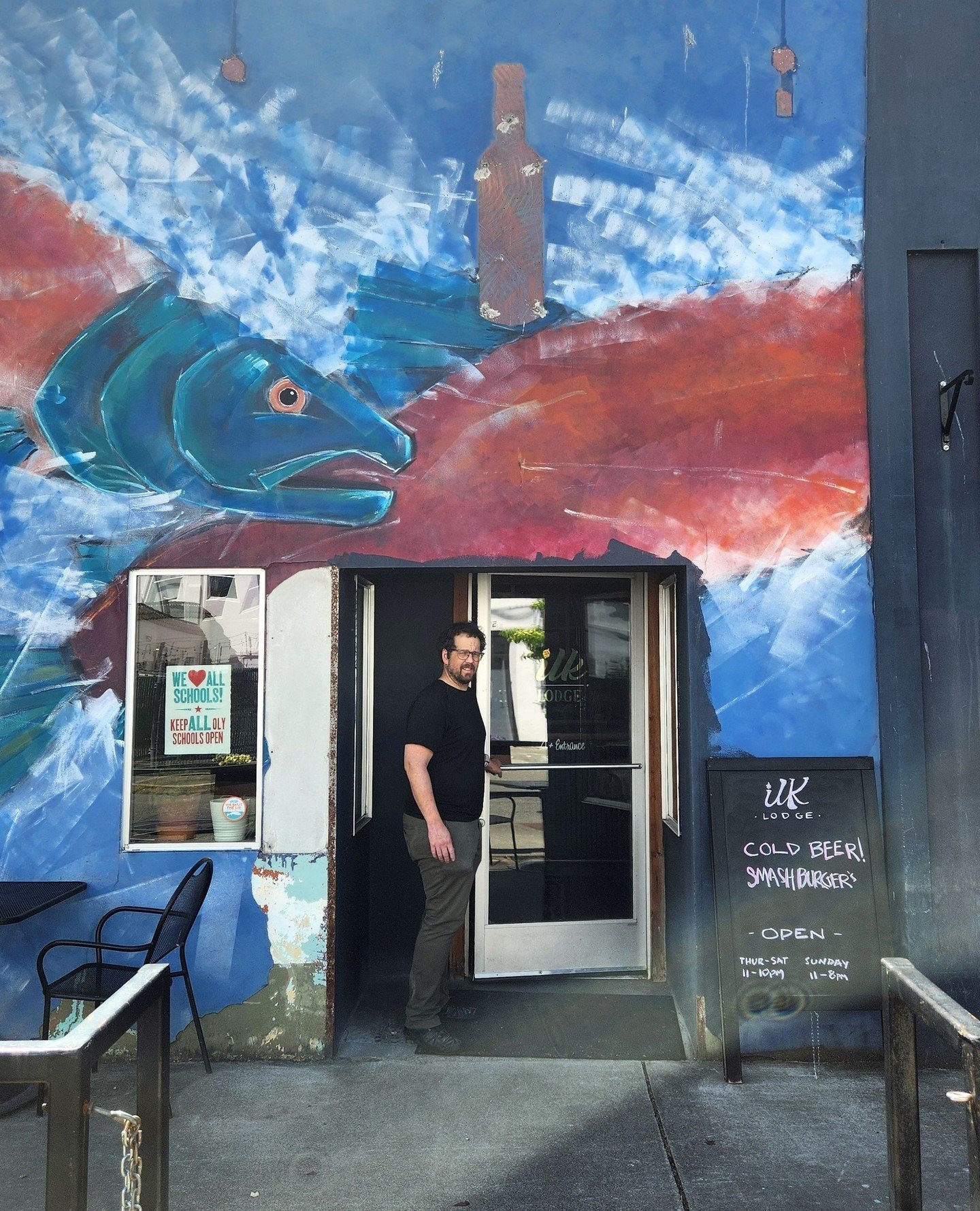 A quick moment of appreciation for some of our great friends in Olympia! If you're ever in the area, please make sure to go support Sara, Nate, Aaron, and Co @3magbrewing/@drinkselfcare... Abe, Pat, and Co @ilkbeer/@ilklodge. These folks do so much b