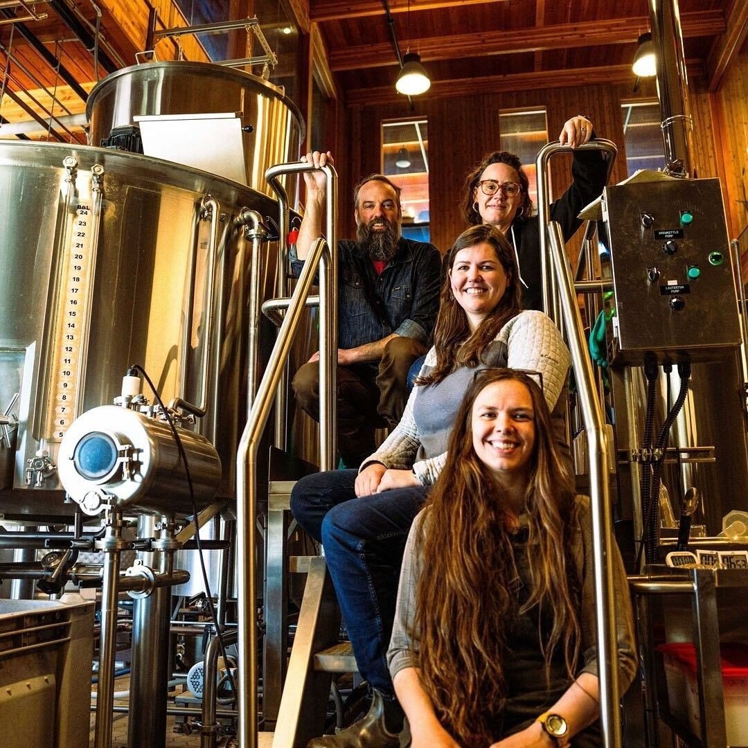 Here's another beautiful Earth Day collaboration, courtesy of the Earth To Beer project and Ferment Brewing in Hood River, Oregon! JUST LOOK AT THESE FACES DOING GOOD AND MAKING BEER AND FEELING REALLY GREAT ABOUT IT. Thanks for all of the love, frie