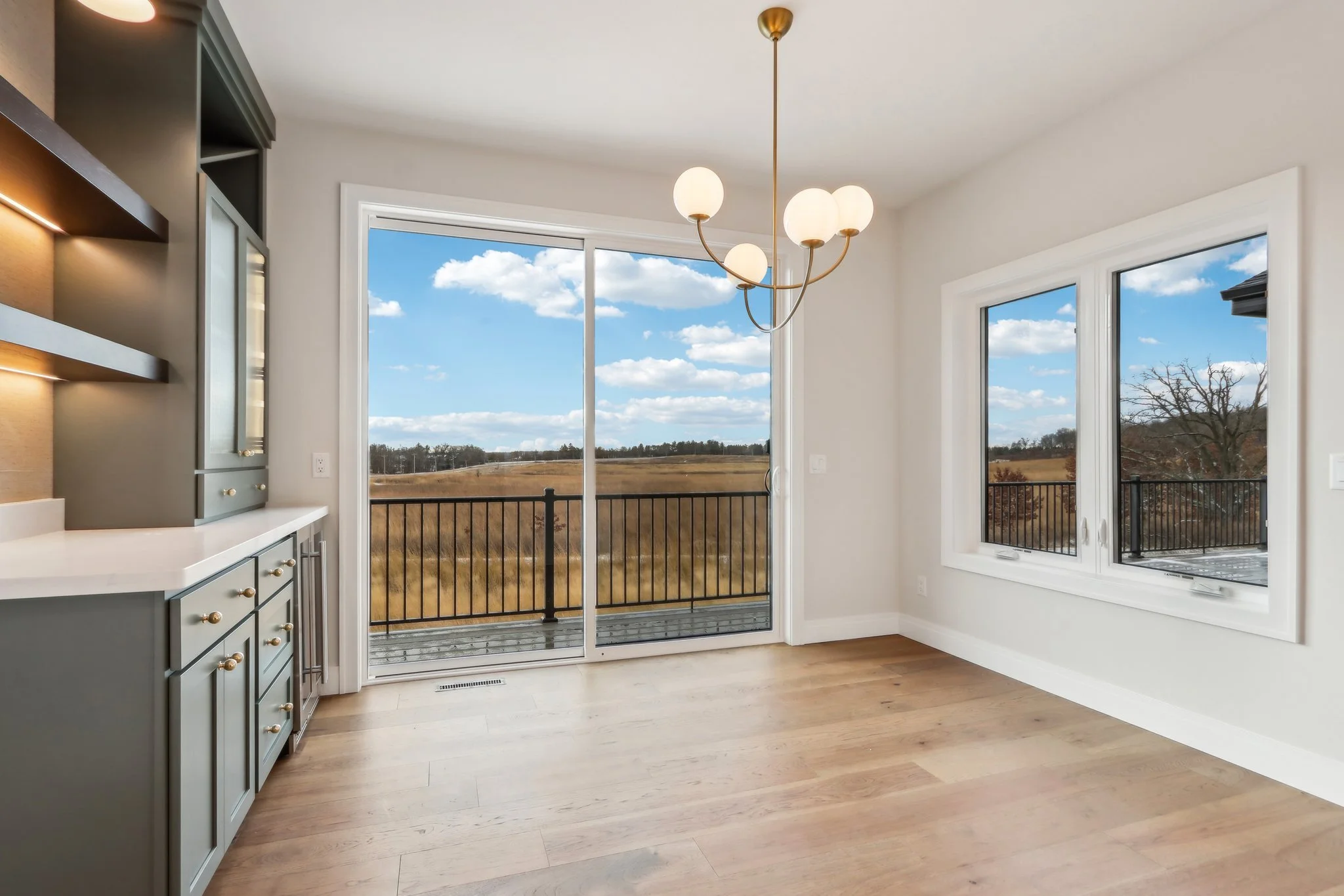 12-web-or-mls-Prairie Water Ct-010.jpg
