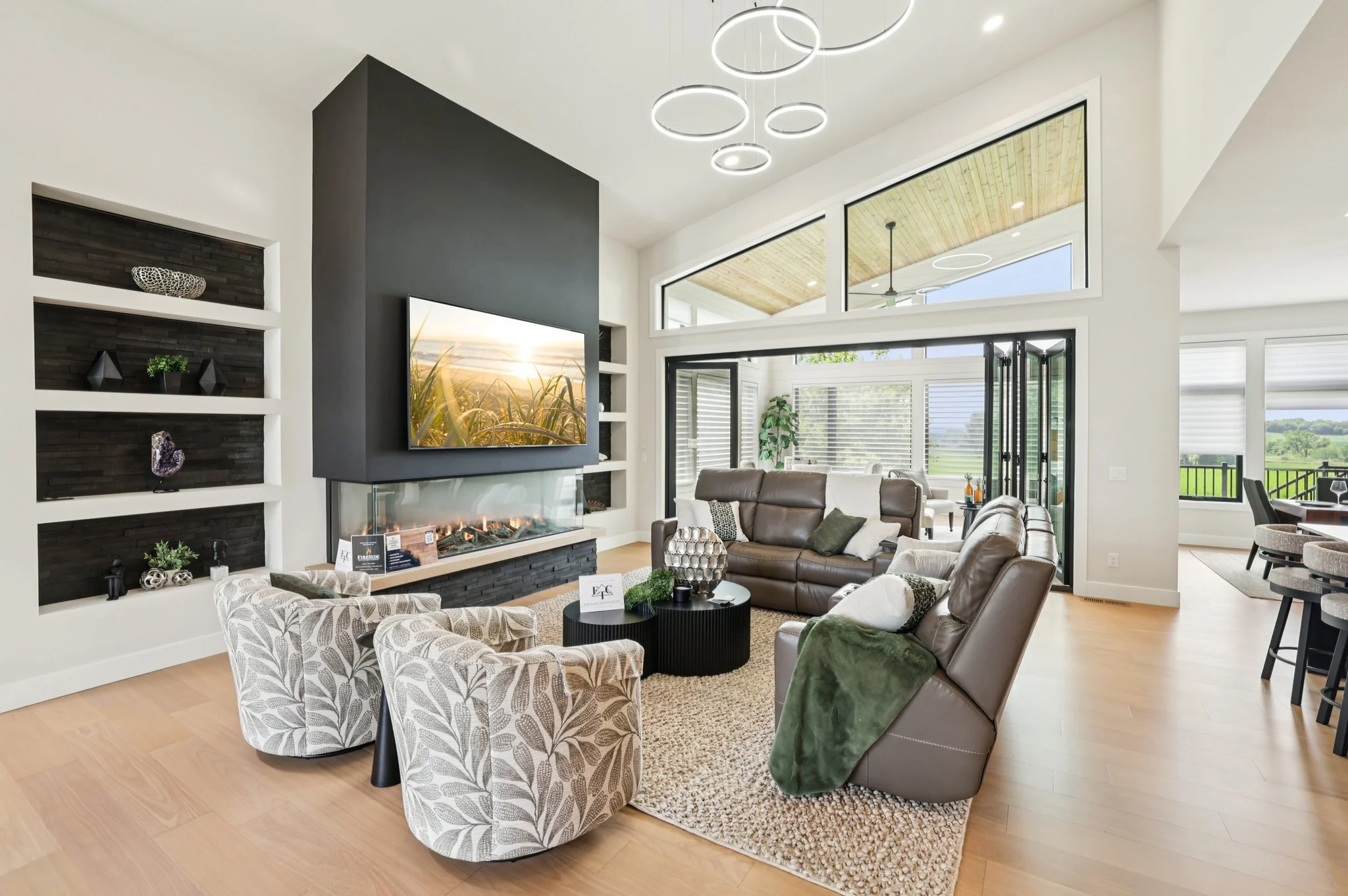 11-web-or-mls-Moll Drive-S2706-011.jpg