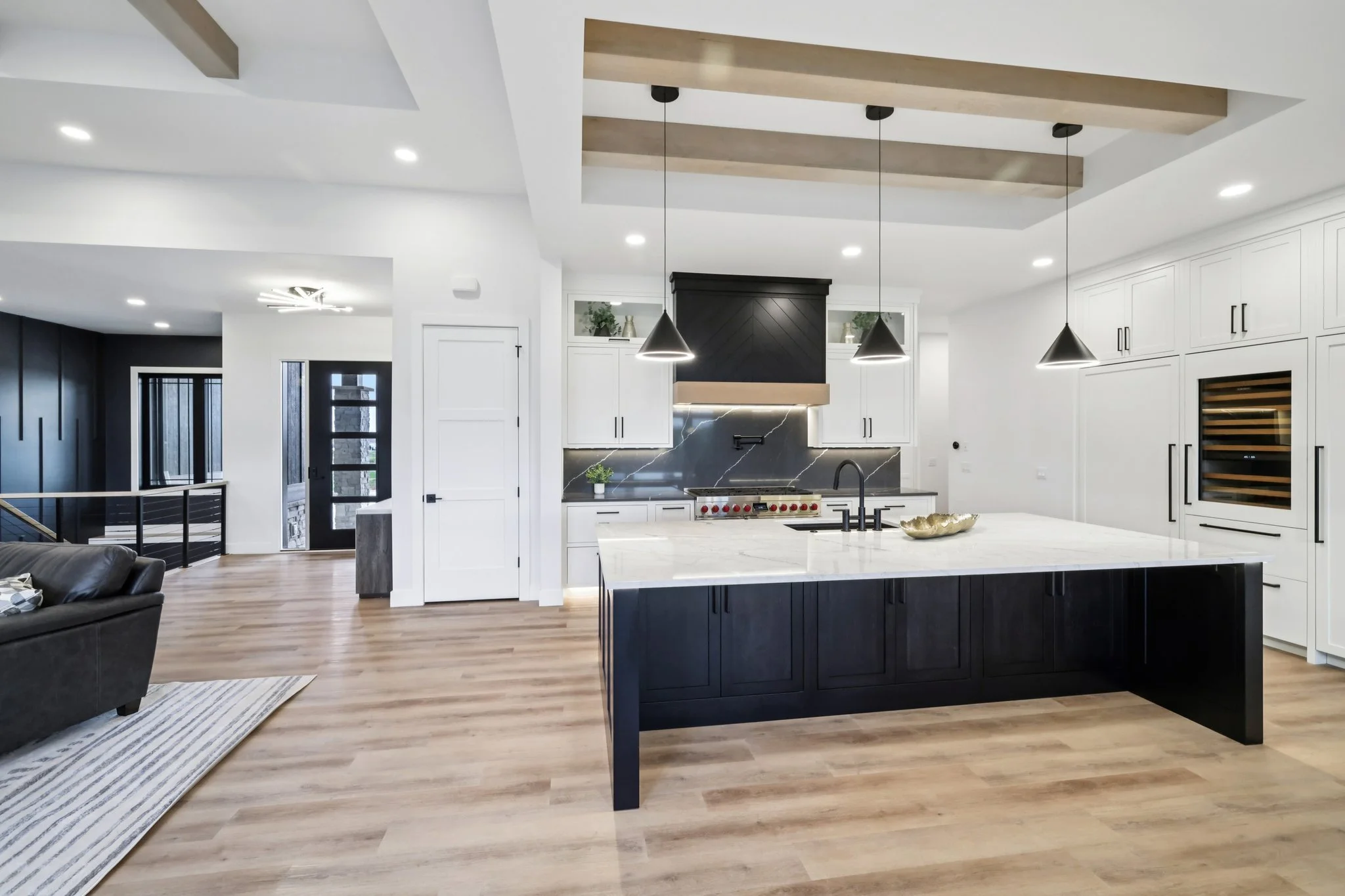 35-web-or-mls-Prairie Hill Dr-L1710-035.jpg