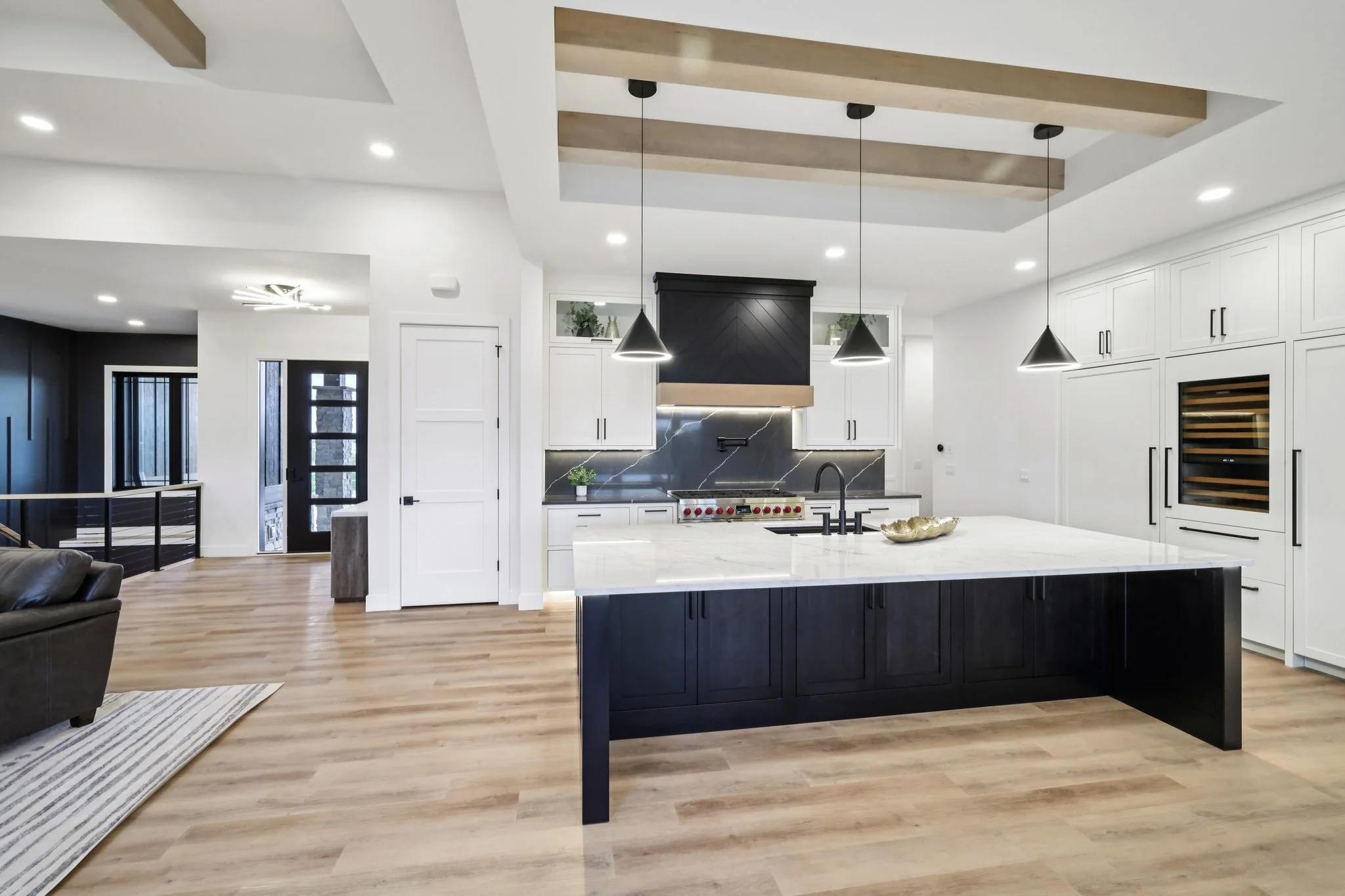 41-web-or-mls-Prairie Hill Dr-L1710-041.jpg