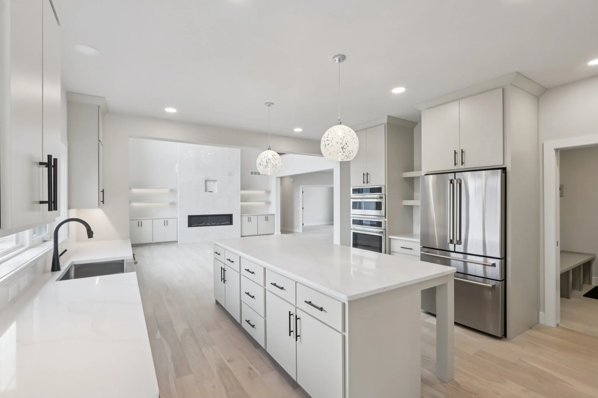 29-web-or-mls-Dagny Ln-S1802-029.jpg