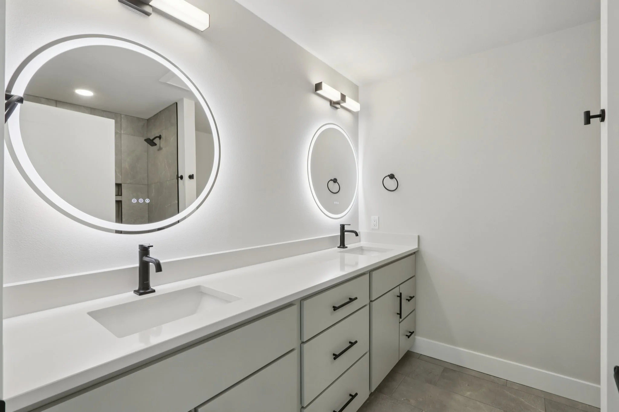 41-web-or-mls-Dagny Ln-S1802-041.jpg