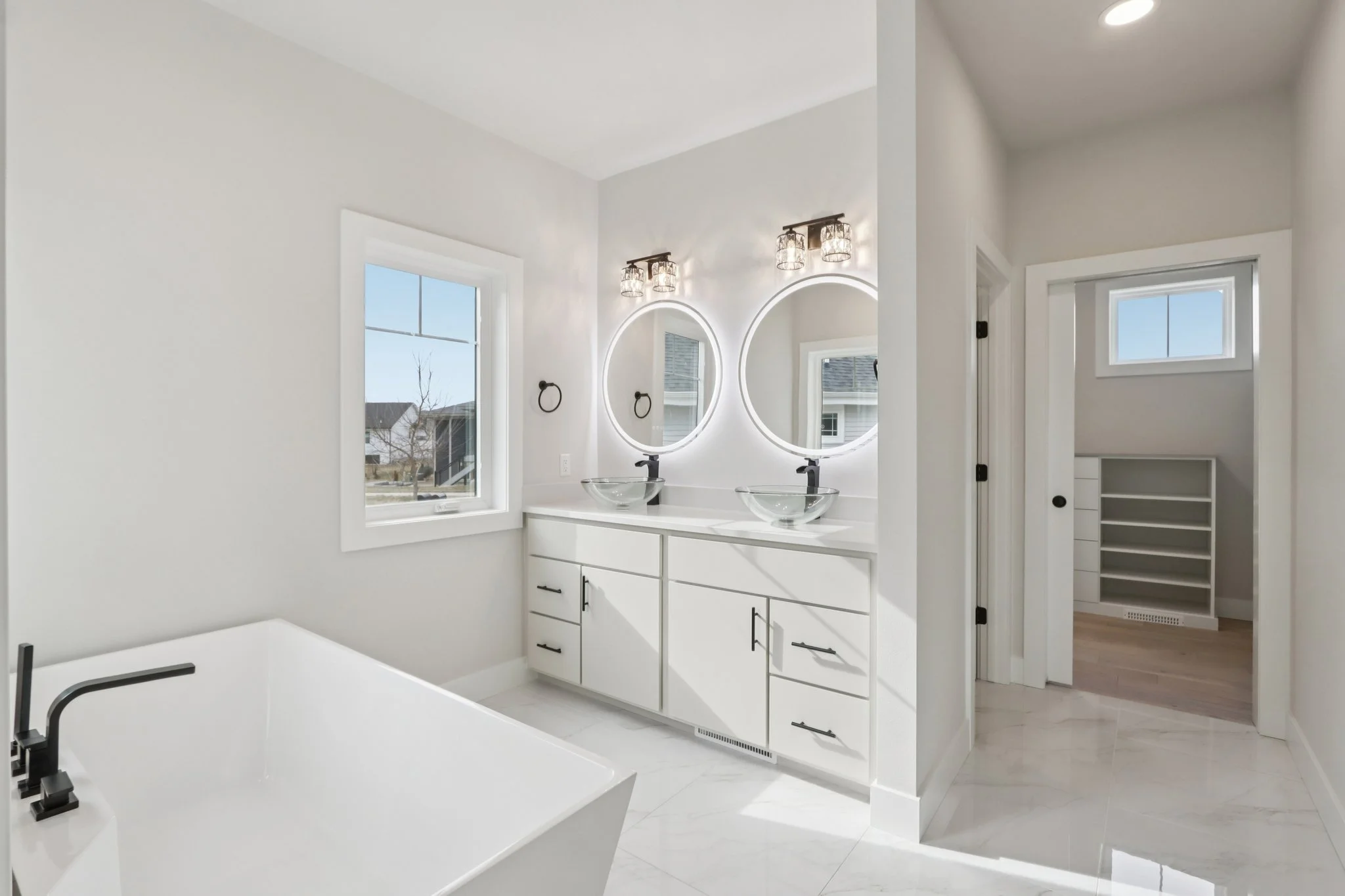 58-web-or-mls-Dagny Ln-S1802-058.jpg