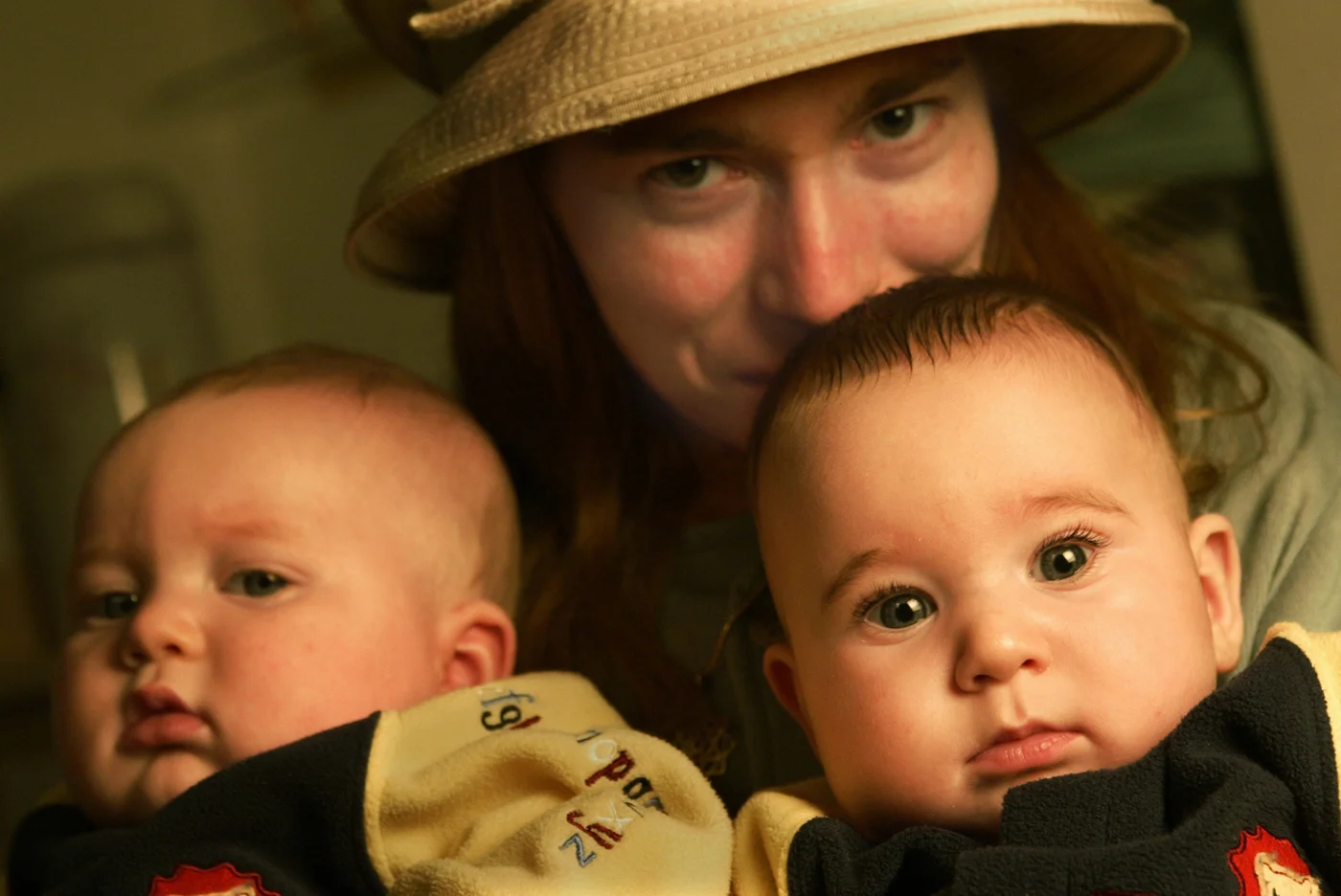 091287.CA.1221.twins6.AMC.jpg