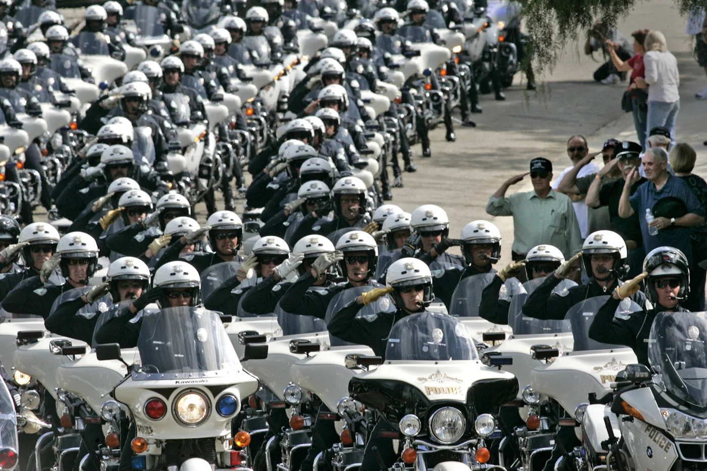 152736.ME.1002.motorcade2.AC.jpg