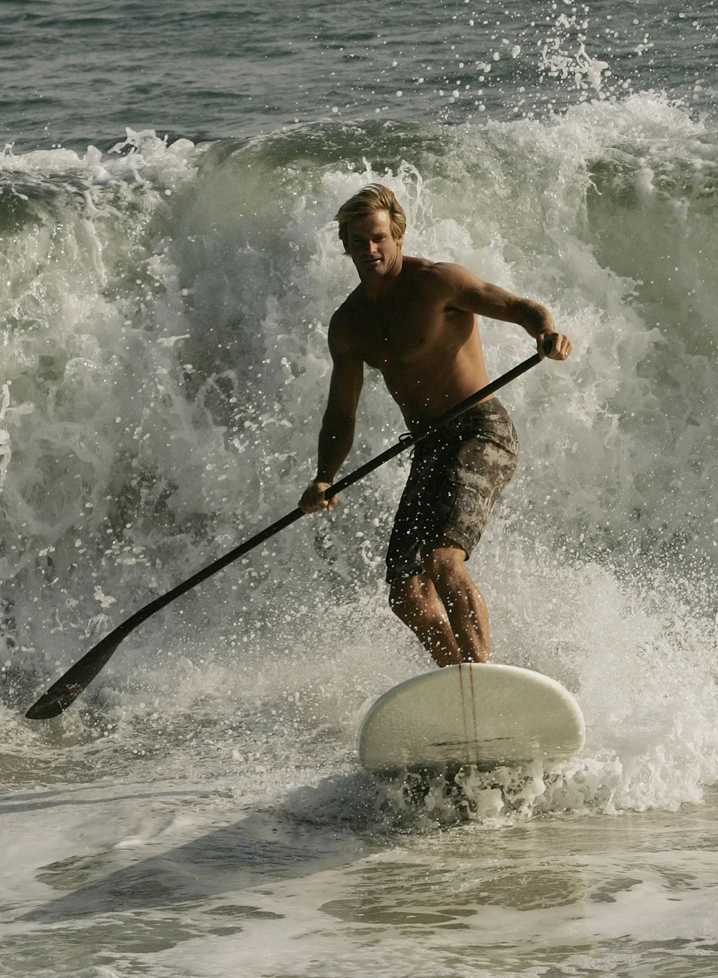 114822.HE.0831.he-surf7.AC.jpg