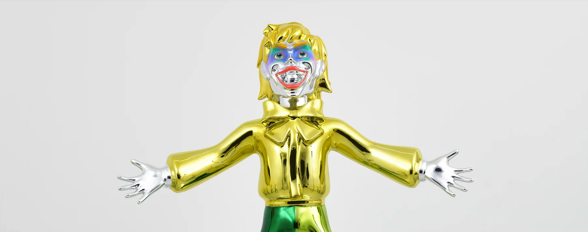Esben Weile Kjær, Laughing (Floating Signifier), 2021 Polished polyester, mirrored plinth H: 200 cm incl. base