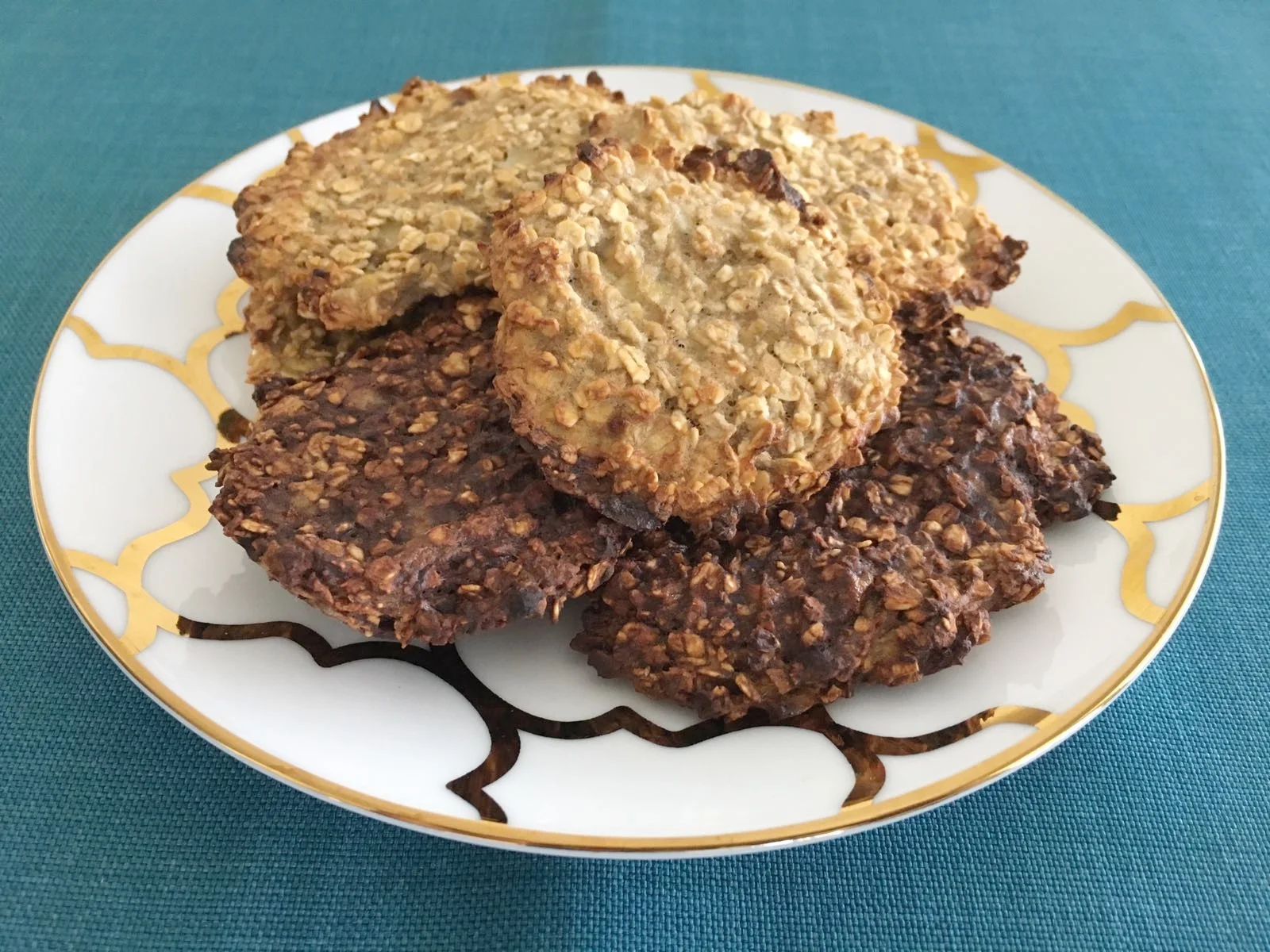 Our favourite 2-ingredient 'go-to' snack for energy...