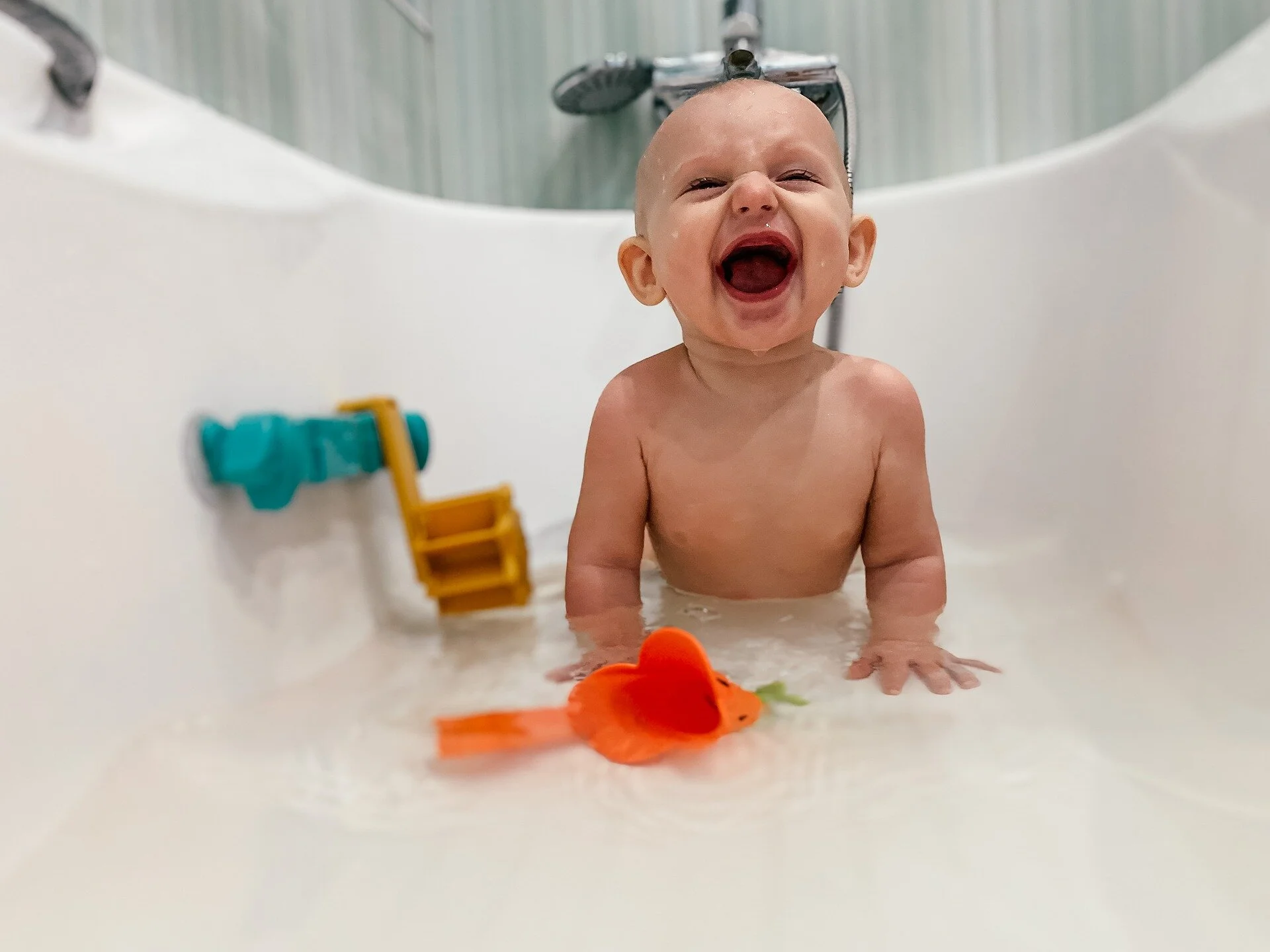 Donner Le Bain Au Bebe Sans Se Casser Le Dos Bebe Cardio
