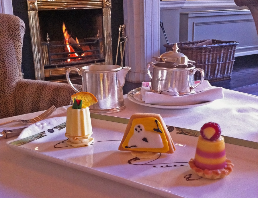 The Merrion Hotel's Art Tea - Pastries